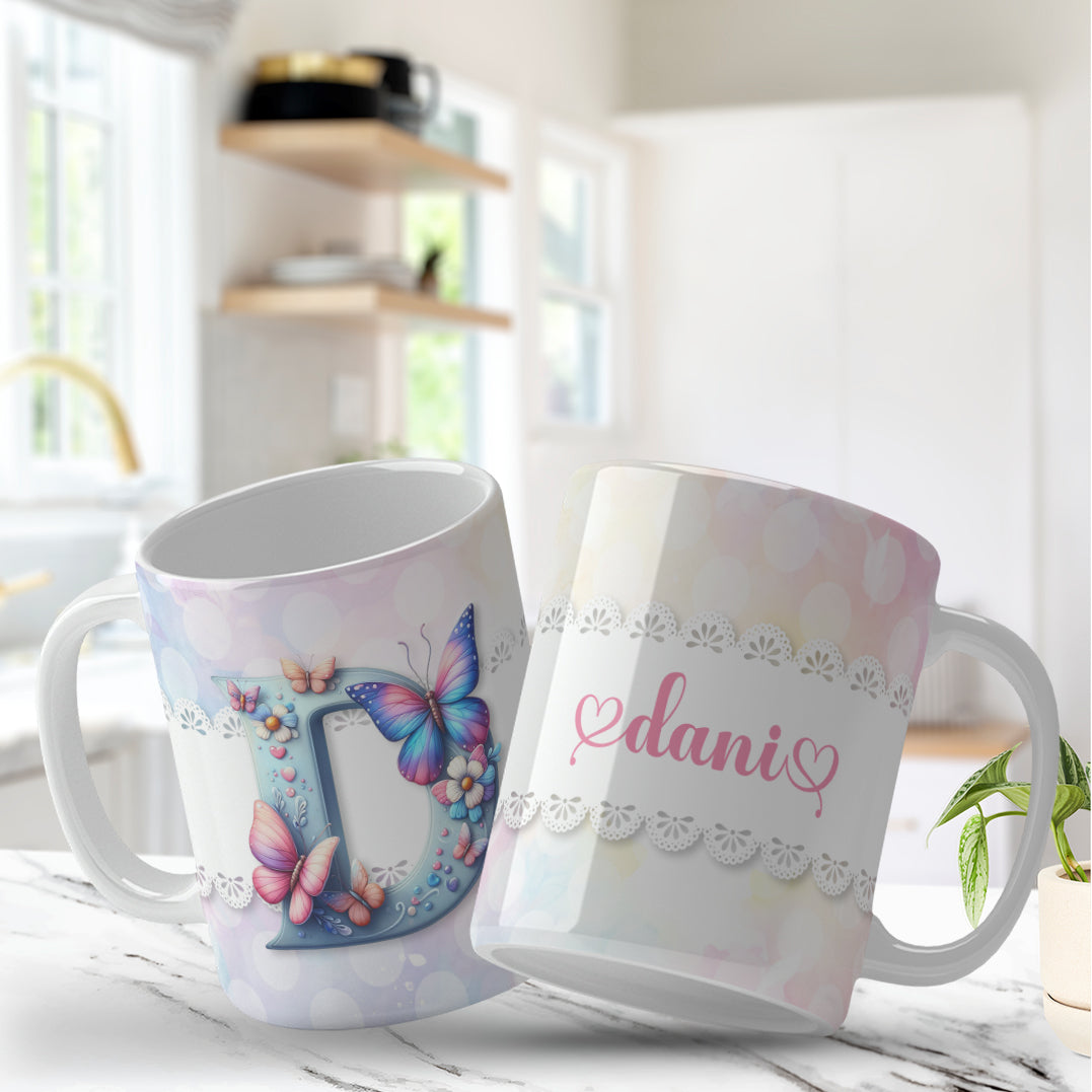 Personalized floral monogram mug with butterflies for sublimation, Caneca monograma personalizada com borboletas e flores para sublimação, Custom name and initial mug design with pastel butterflies and flowers, Caneca com nome e inicial personalizada com borboletas e flores delicadas, Butterfly and floral mug wrap for 11oz and 15oz sublimation mugs